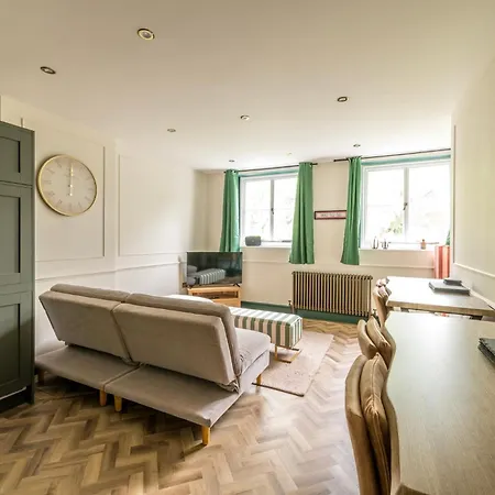 Apartment Caledonia Place With Parking By Prescott *