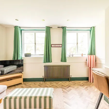 Apartment Caledonia Place With Parking By Prescott *