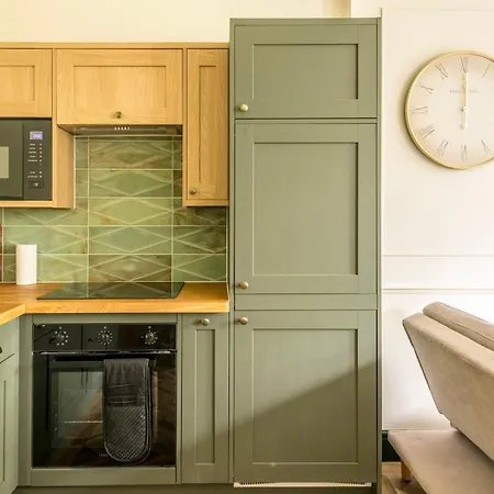 Caledonia Place With Parking By Prescott Apartment Bristol