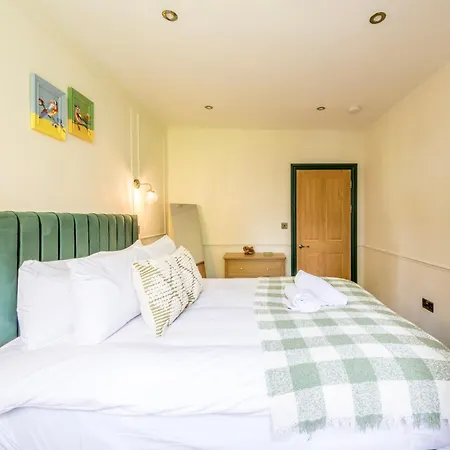 Apartment Caledonia Place With Parking By Prescott *