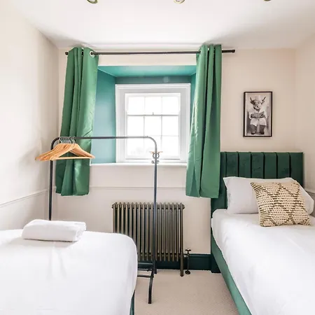 Apartment Caledonia Place With Parking By Prescott *